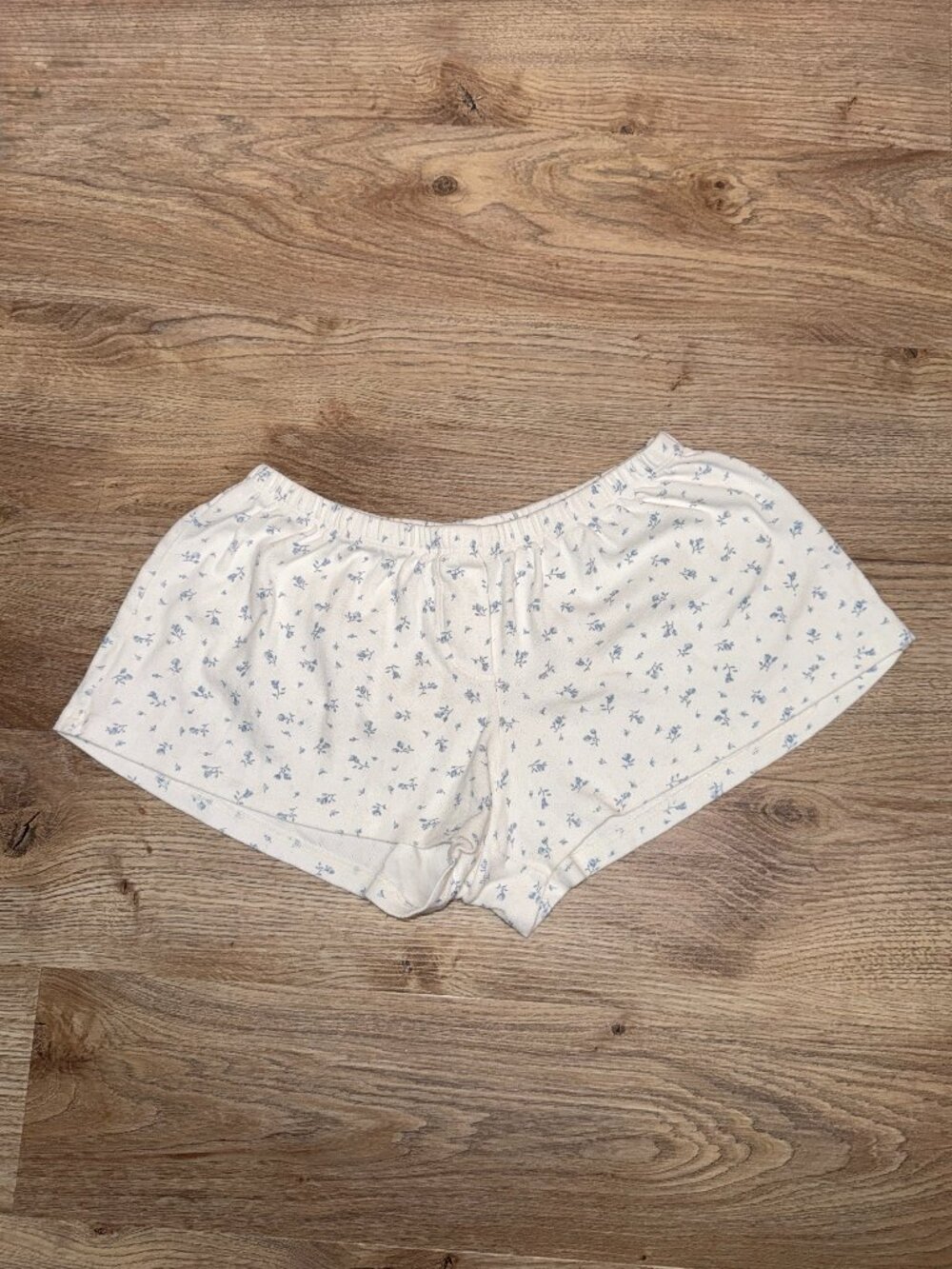 Brandy Melville Small White Blue Flowers Floral Knit Pull-On Shorts Italy COTTON